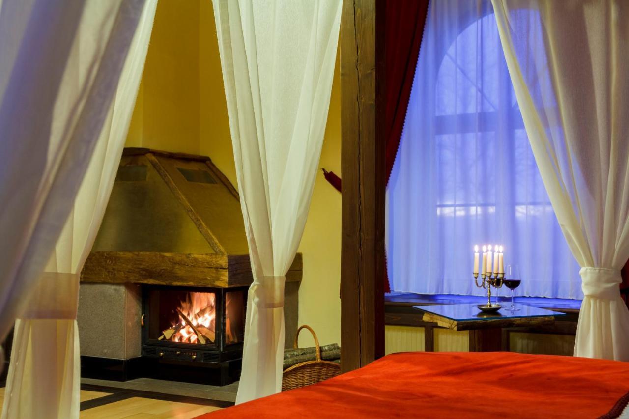 Castle Hotel Daniel Baraolt Εξωτερικό φωτογραφία