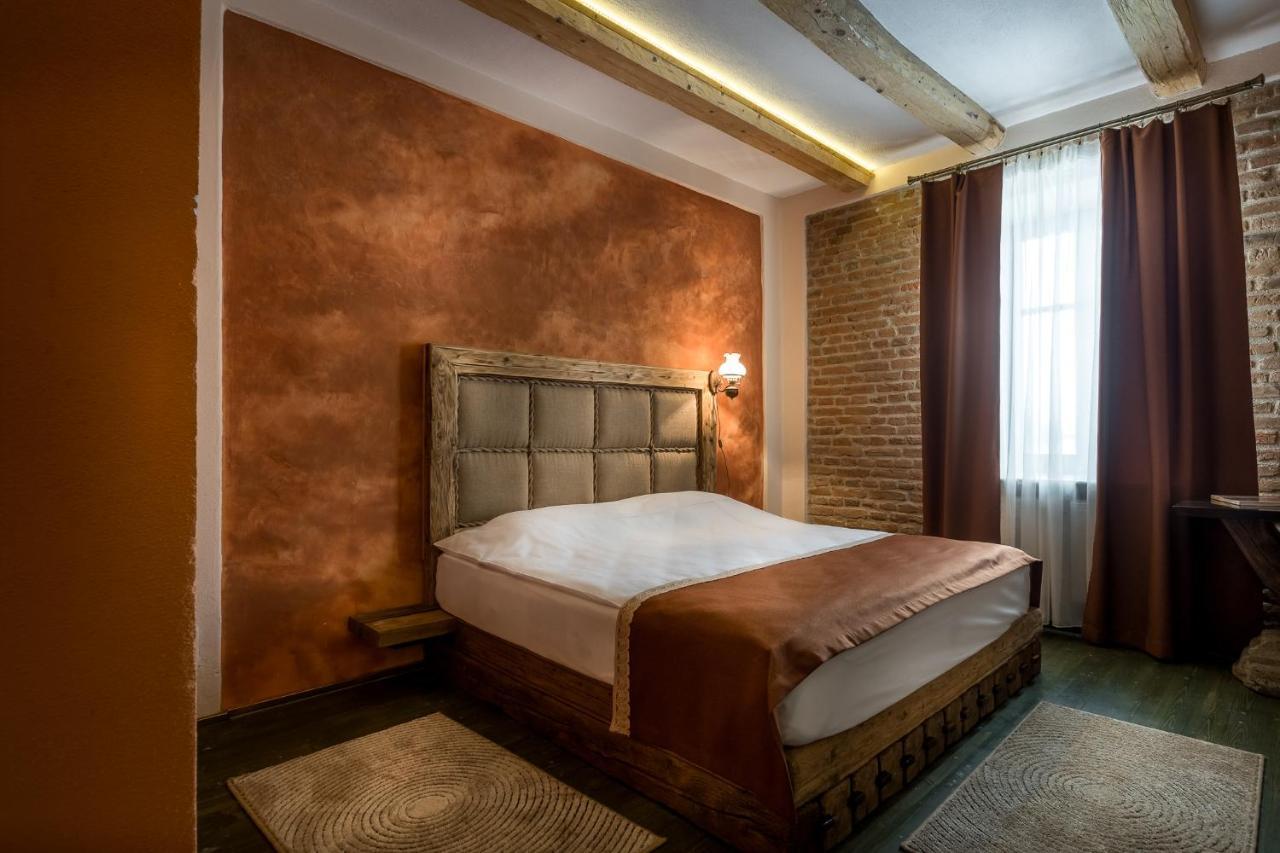 Castle Hotel Daniel Baraolt Εξωτερικό φωτογραφία