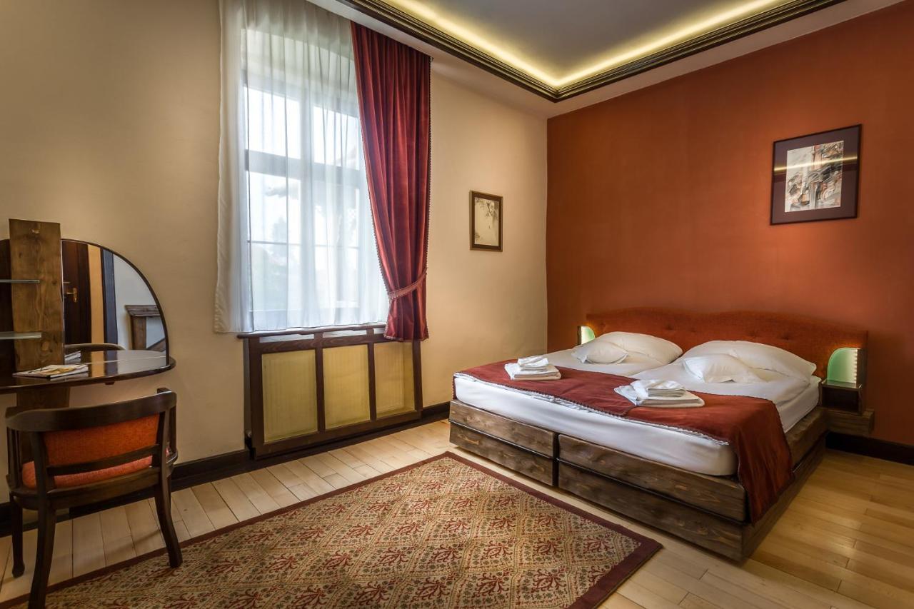 Castle Hotel Daniel Baraolt Εξωτερικό φωτογραφία