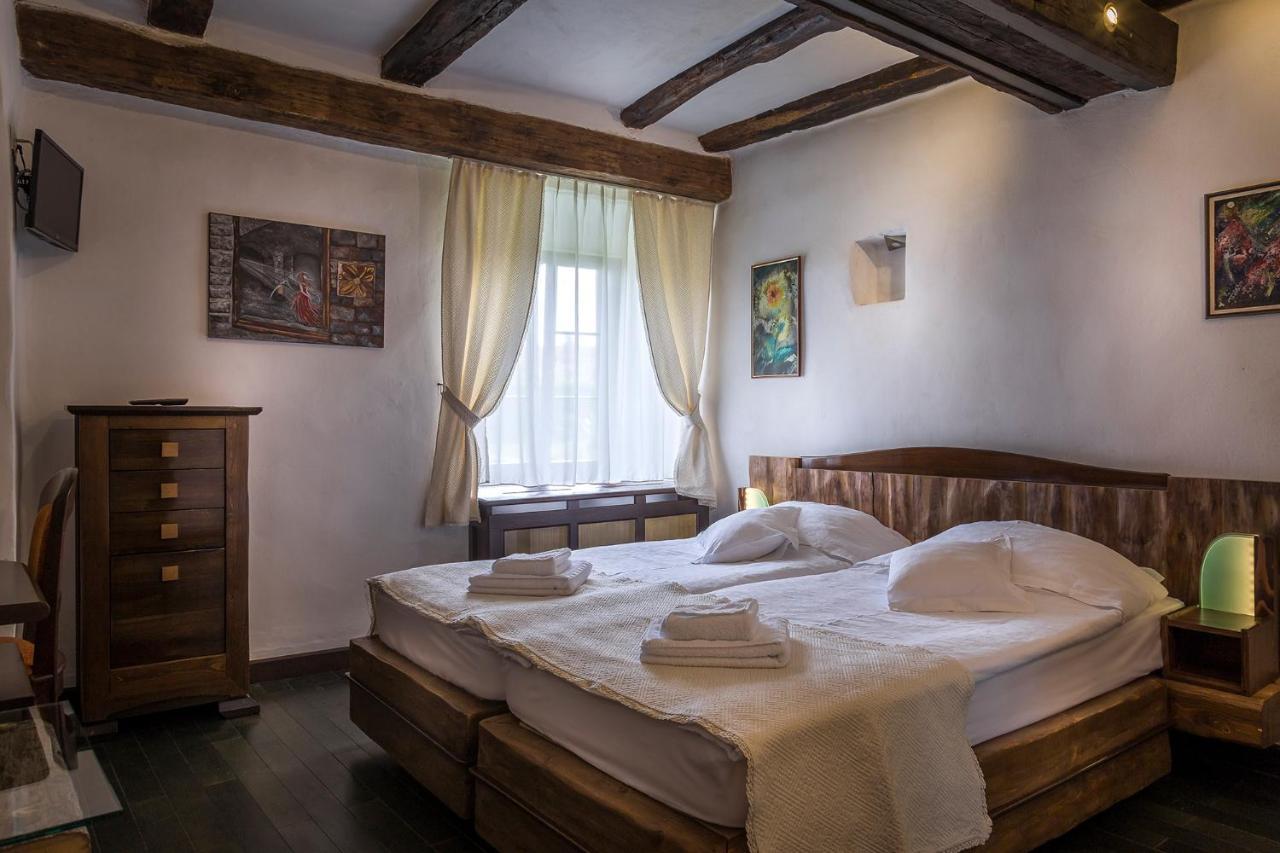 Castle Hotel Daniel Baraolt Εξωτερικό φωτογραφία