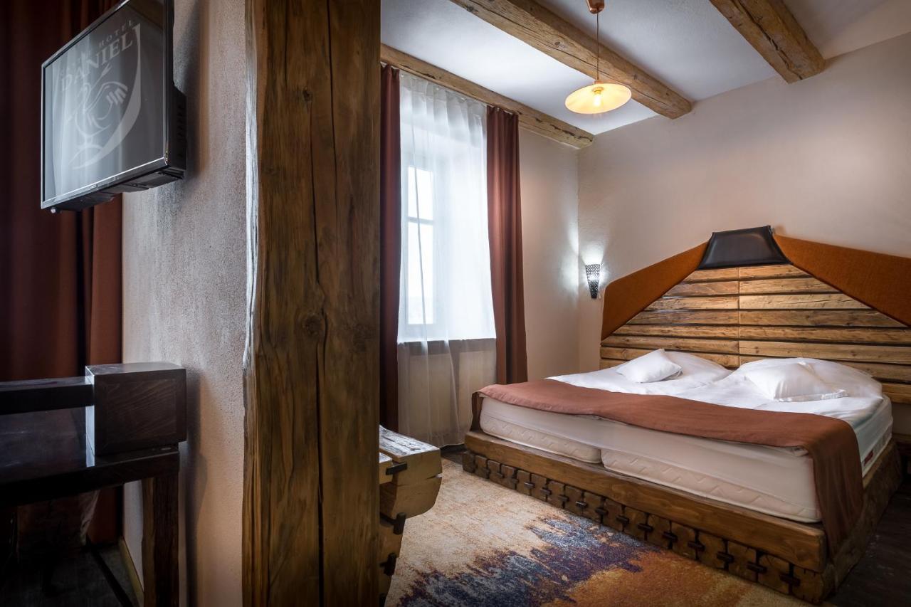 Castle Hotel Daniel Baraolt Εξωτερικό φωτογραφία