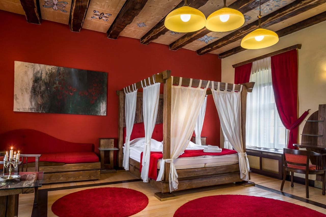 Castle Hotel Daniel Baraolt Εξωτερικό φωτογραφία