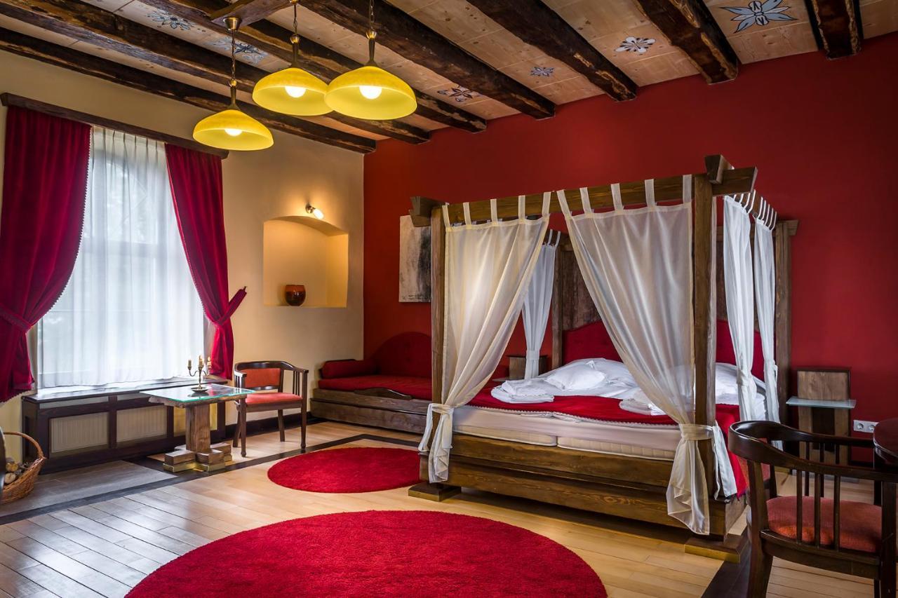 Castle Hotel Daniel Baraolt Εξωτερικό φωτογραφία
