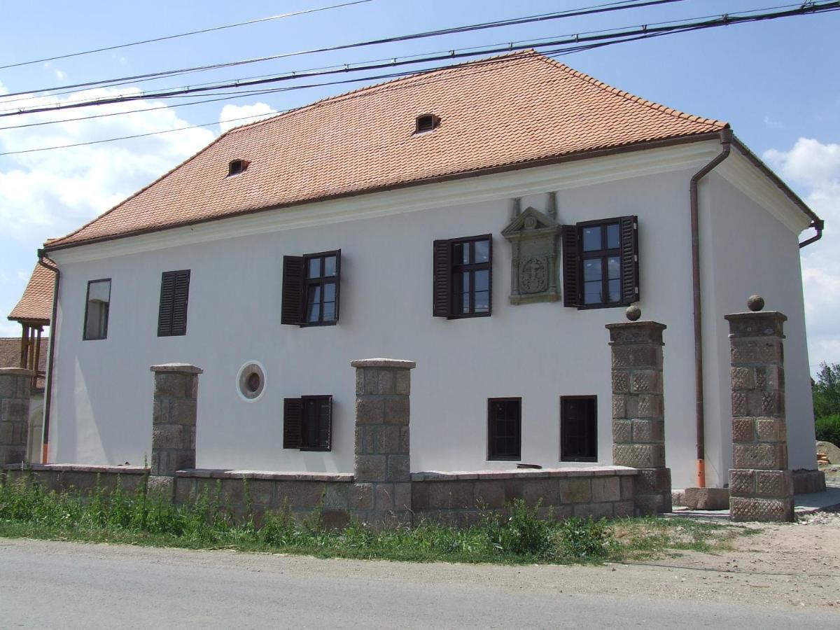 Castle Hotel Daniel Baraolt Εξωτερικό φωτογραφία
