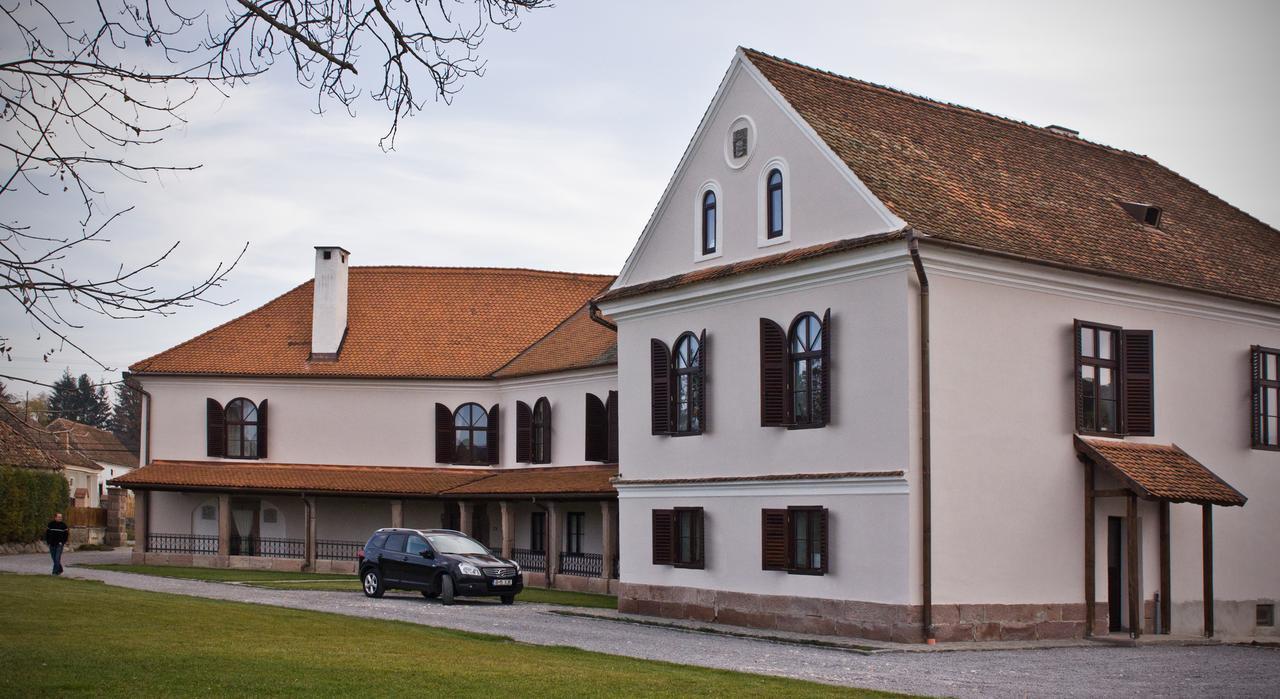 Castle Hotel Daniel Baraolt Εξωτερικό φωτογραφία