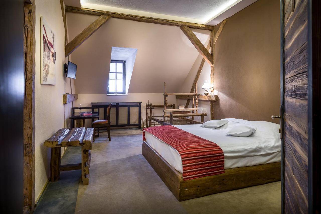 Castle Hotel Daniel Baraolt Εξωτερικό φωτογραφία