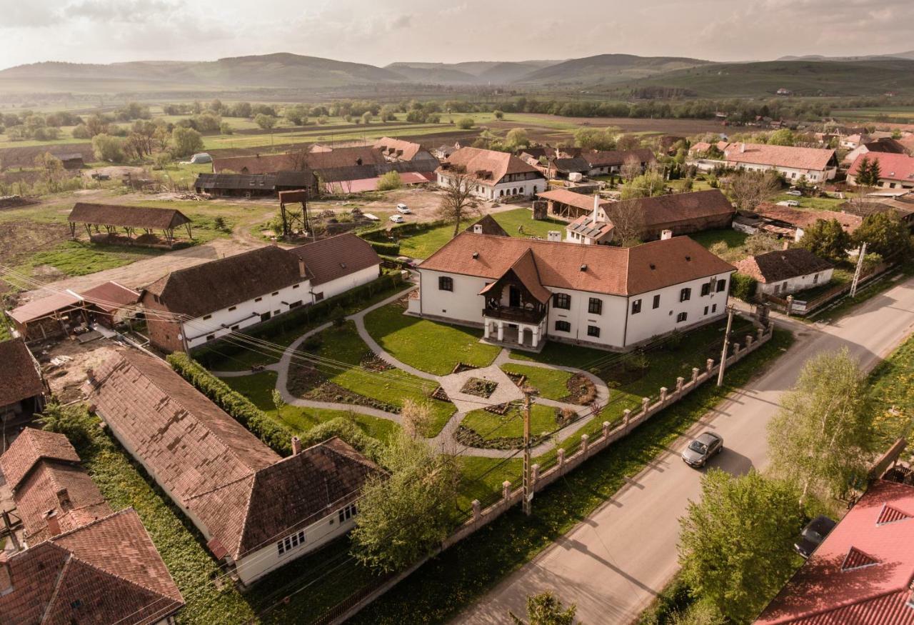 Castle Hotel Daniel Baraolt Εξωτερικό φωτογραφία